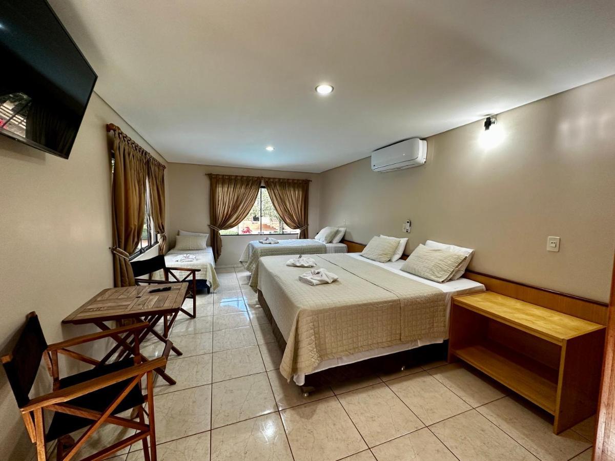 Parque Hotel Manantial Hohenau Kültér fotó