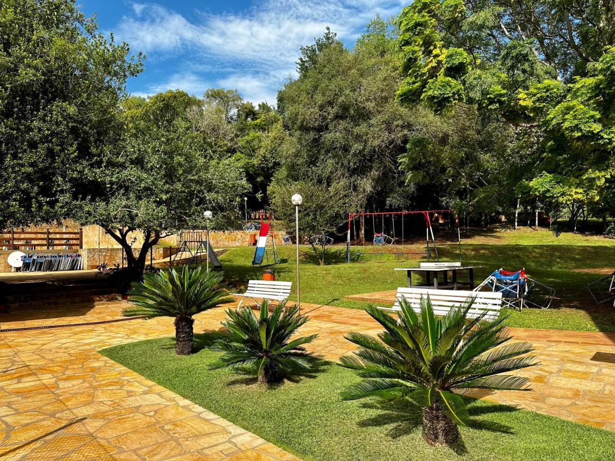 Parque Hotel Manantial Hohenau Kültér fotó