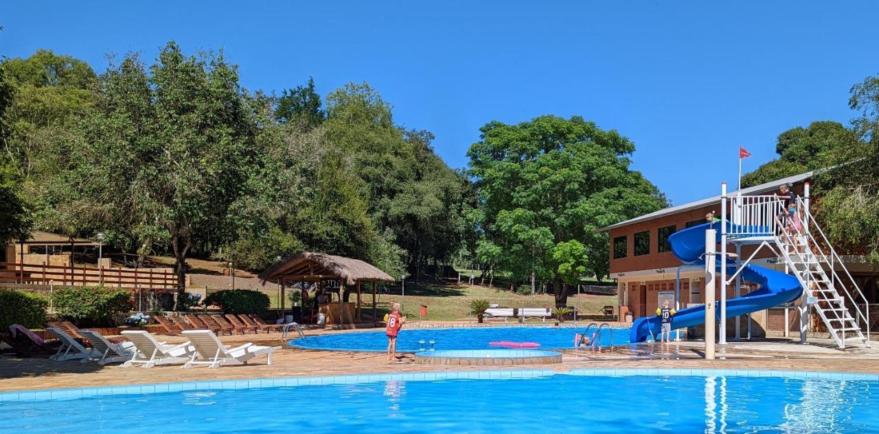Parque Hotel Manantial Hohenau Kültér fotó