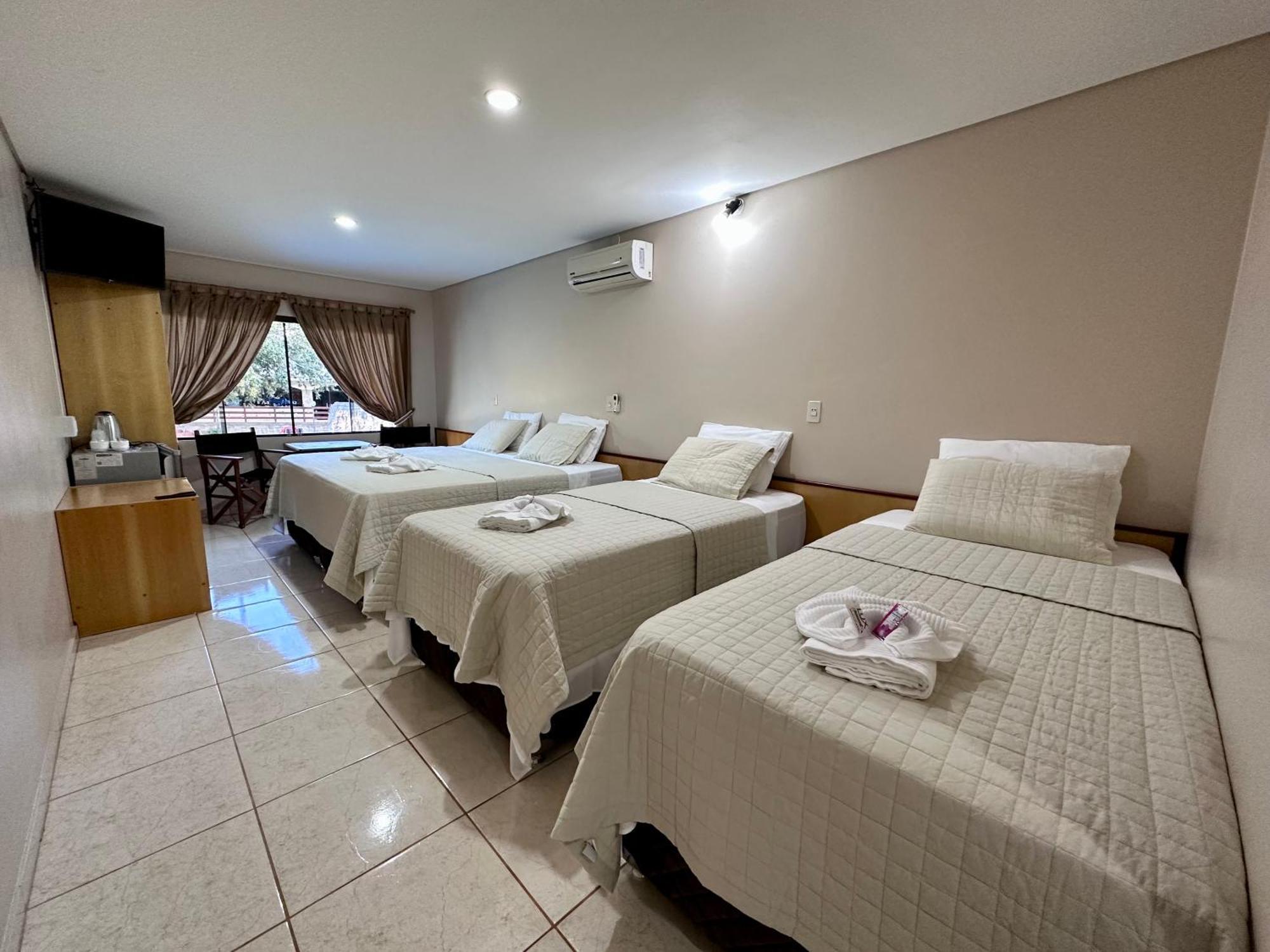 Parque Hotel Manantial Hohenau Kültér fotó