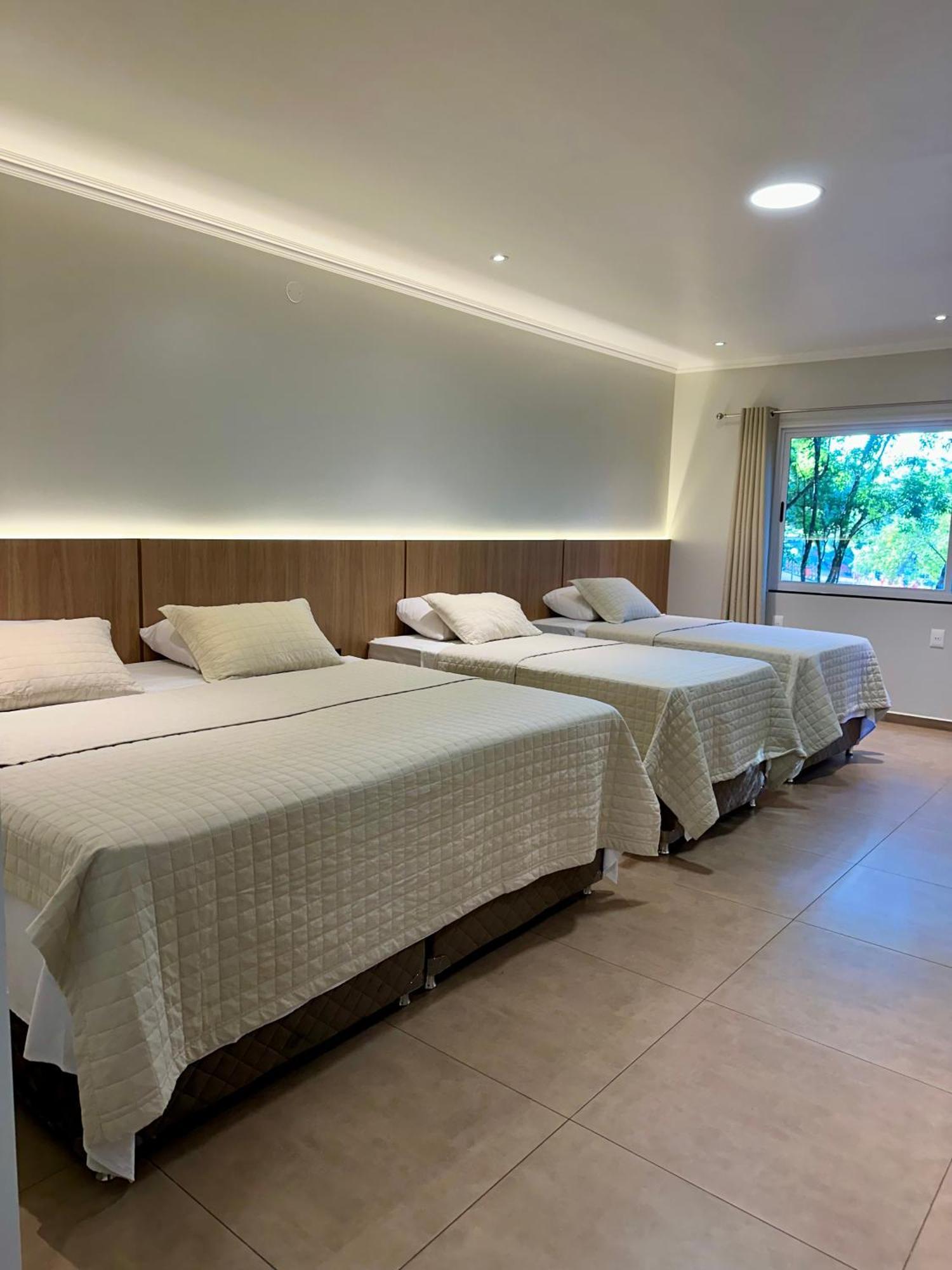 Parque Hotel Manantial Hohenau Kültér fotó