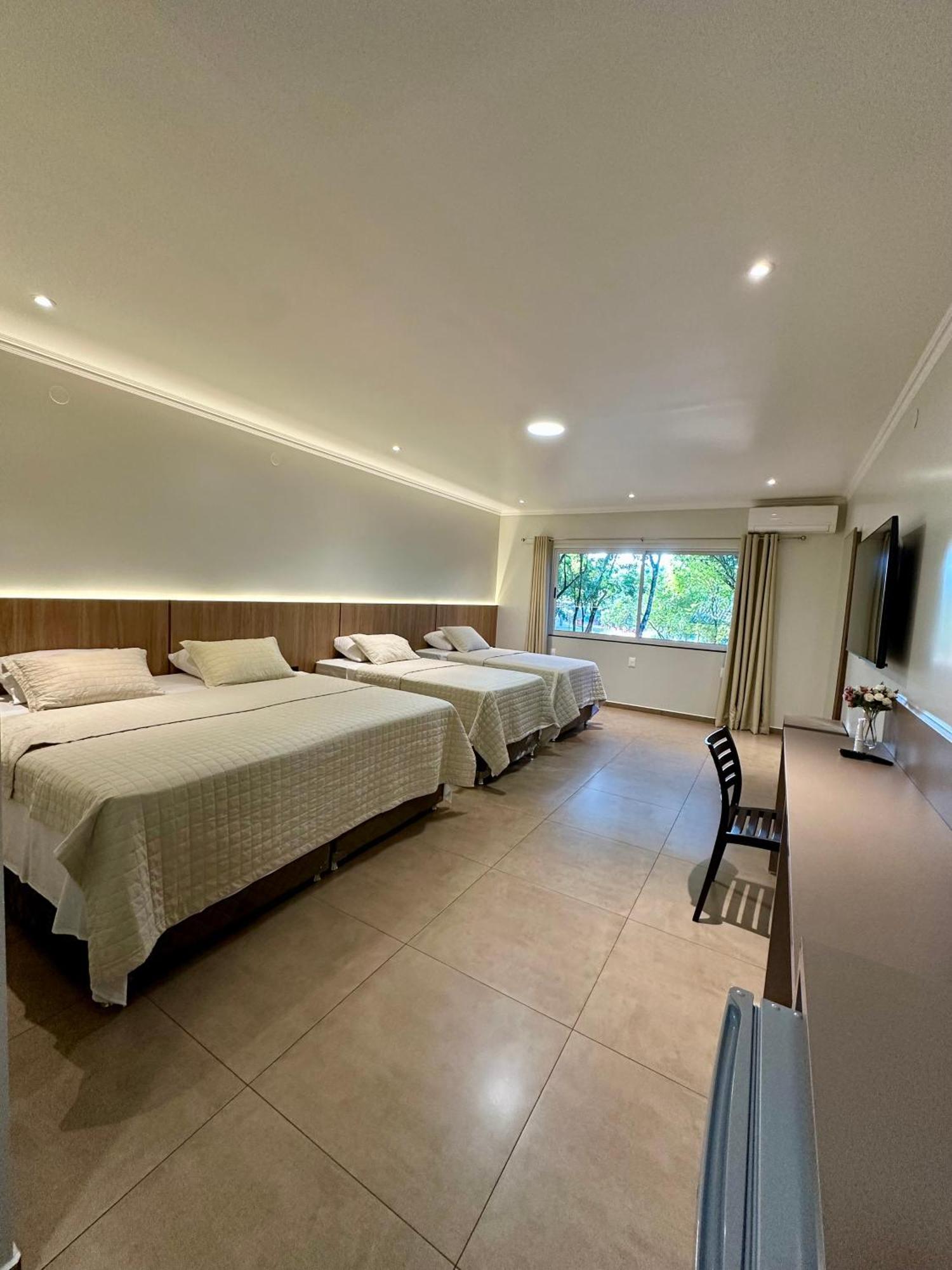 Parque Hotel Manantial Hohenau Kültér fotó